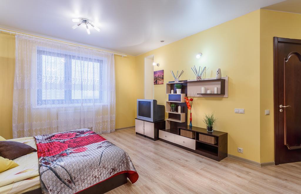 Mnenasutki Apartment In Red Kit 2 Μιτίστσι Εξωτερικό φωτογραφία